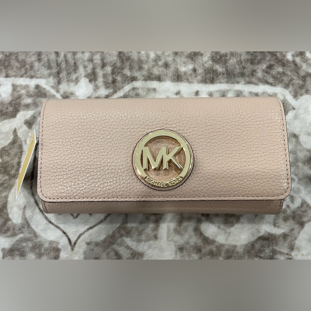 Brand New Michael Kors Tan Wallet with Gold Logo